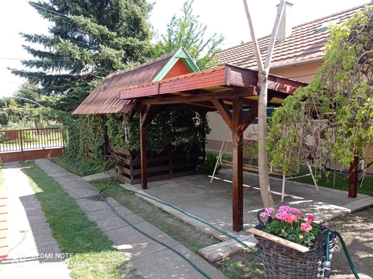 Olga Vendeghaz Appartement Abádszalók Buitenkant foto